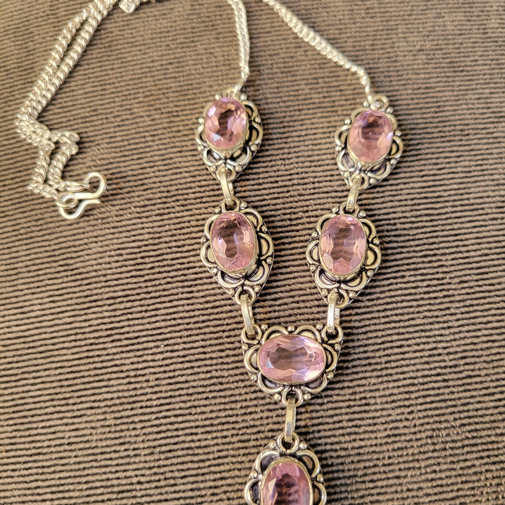 Elegant Pink Gemstone Silver Necklace - Picture 4 of 5